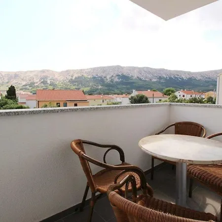 In Mit Eigenem Balkon Apartment Baska (Krk)
