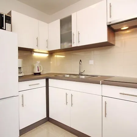 Appartamento In Mit Eigenem Balkon Baška