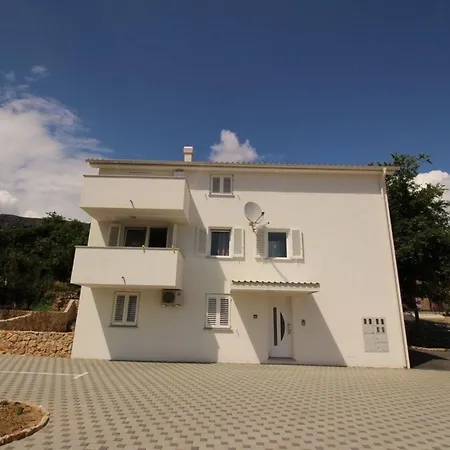 In Mit Eigenem Balkon Baška